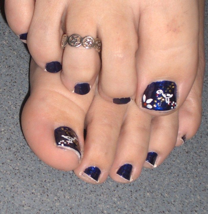 MAQUILLAJE DE UÑAS