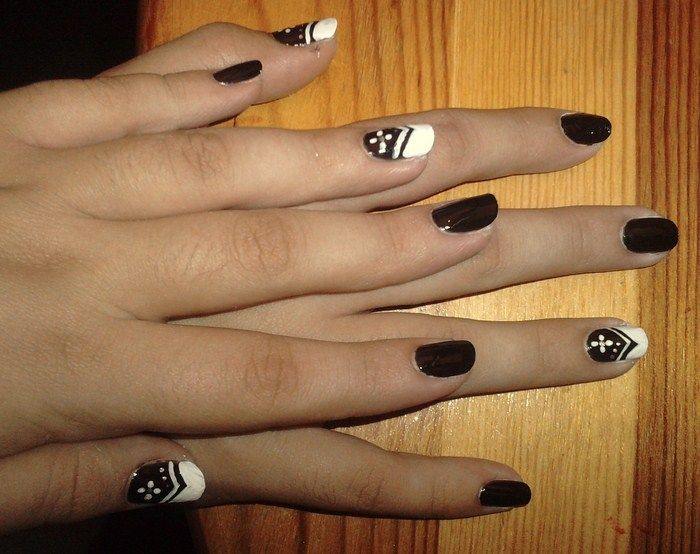 MAQUILLAJE DE UÑAS